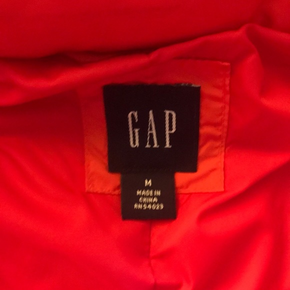 Gap Orange Max Down Vest - Picture 4 of 4